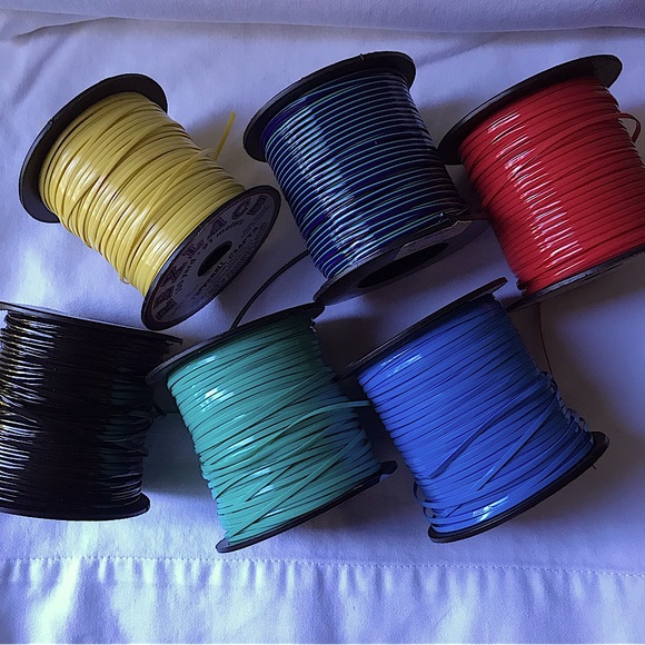 Set of 6 spools plastic craft cord - Picture 1 of 10